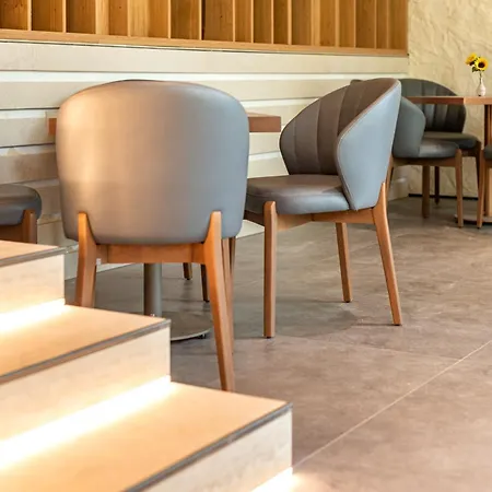 Serenity - Vogh Building *