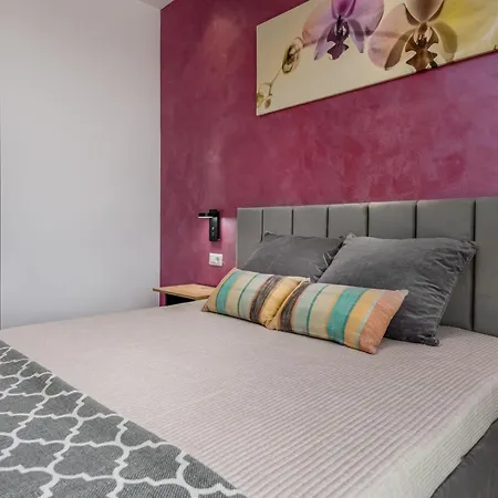 Serenity - Vogh Building Olimp